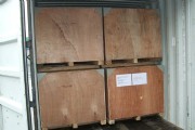 Accessories-wooden-cases-in-container